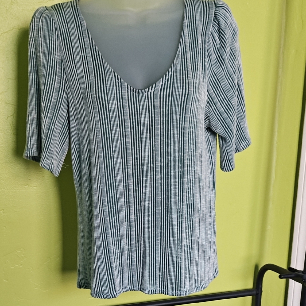 Women's Short Sleeve V-Neck Striped Tee - Green & White - Picture 5 of 5